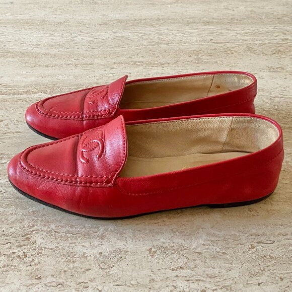 Vintage Chanel CC Loafers - Picture 2 of 8